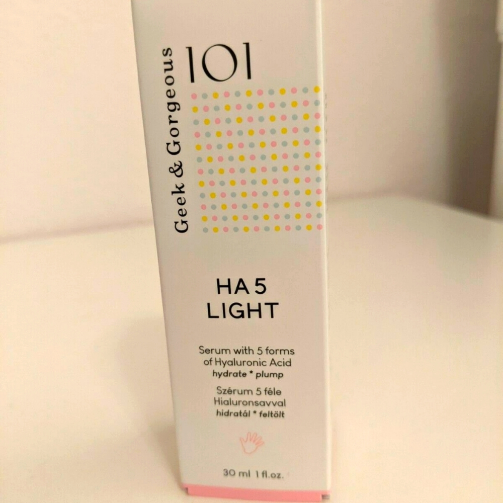 AUTHENTIC Geek & Gorgeous NIB Hyaluronic Acid